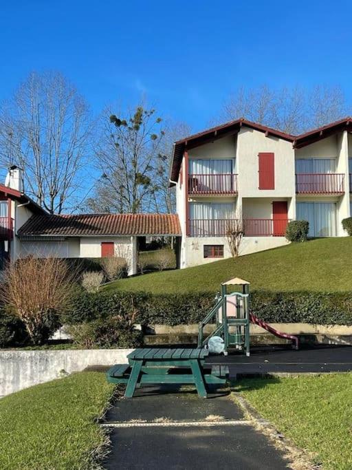 Adour Piscine Vue Montagnes Apartamento Souraïde Exterior foto